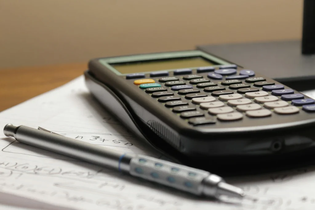Calculating the hourly cost of security guard services in Ontario